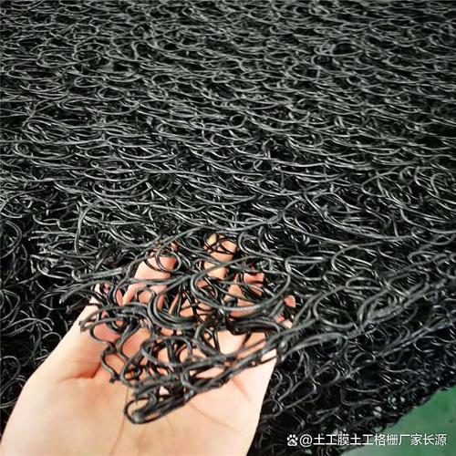 ,外包无纺土工布,适用于垃圾填埋场,路基排水等工程